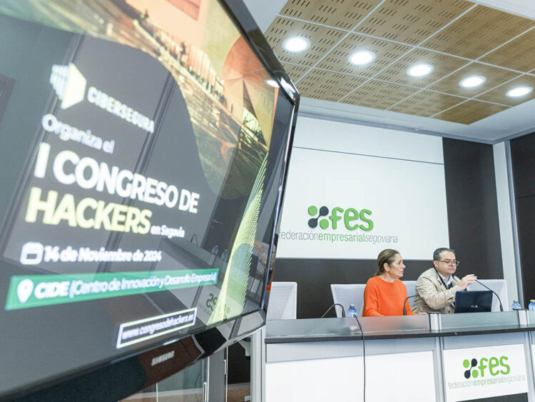 La ciberseguridad en las empresas centrará el I Congreso de Hackers el próximo 14 de noviembre en el CIDE 1 Presentación de la primera edición del Congreso de Hackers de Segovia / NACHO VALVERDE - ICAL