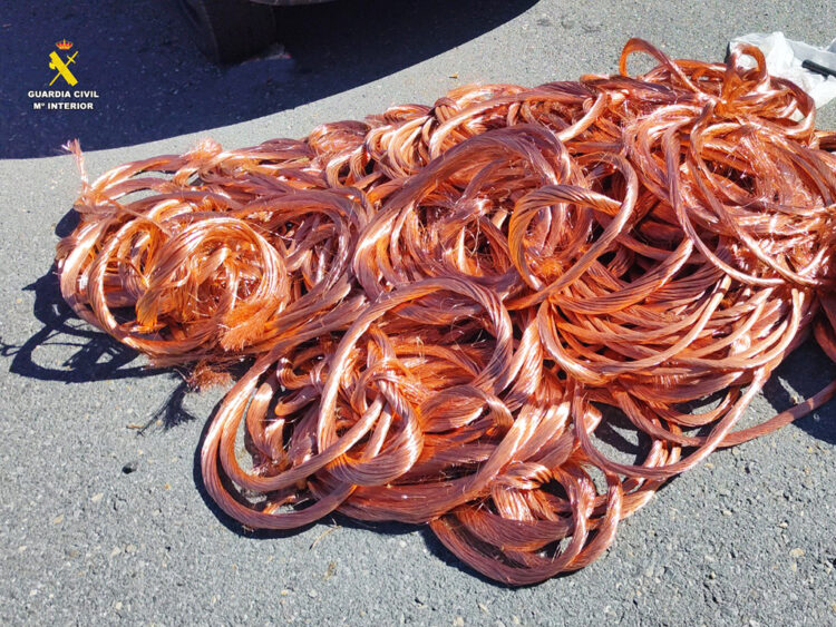 Desmantelada una organización criminal por más de 30 robos de cableado de cobre 1 Cobre interceptado por la Guardia Civil en Segovia. / MINISTERIO DEL INTERIOR