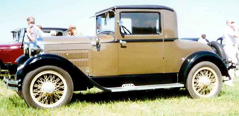 Vehículo ESSEX en Segovia año 1932.