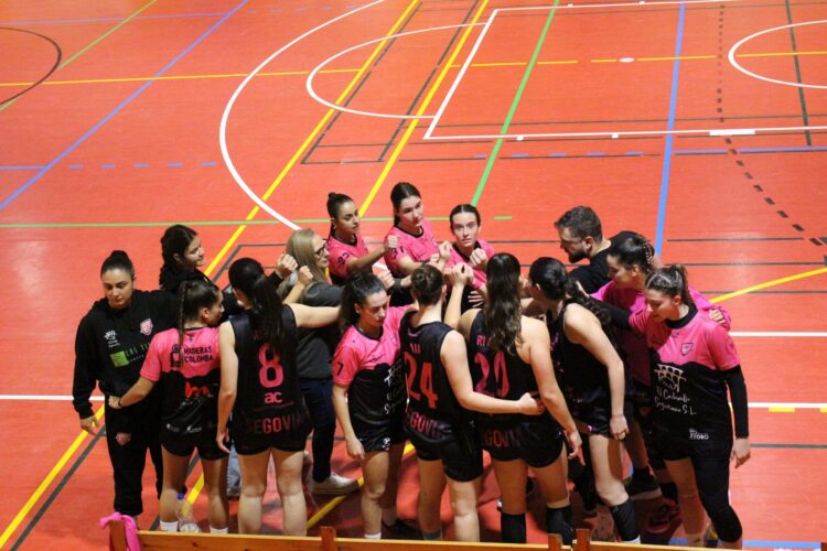 Un mal inicio condena al Cochinillo Segoviano 1 baloncesto