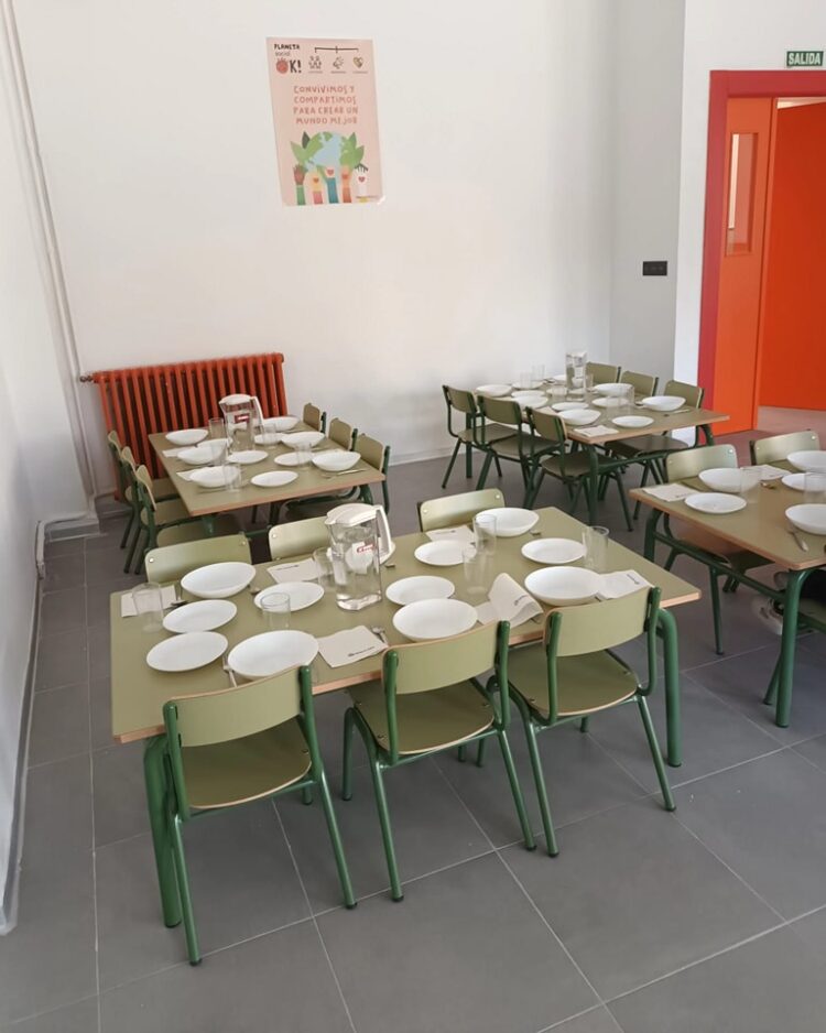 El CEIP La Villa de Cuéllar estrena nuevo comedor tras la finalización de las obras 1 Comedor escolar del CEIP La Villa / AYTO. DE CUÉLLAR