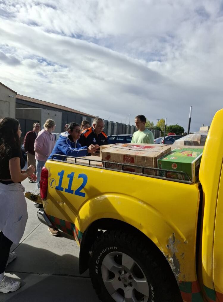 Recogida de material y alimentos / AGRUPACIÓN DE PROTECCIÓN CIVIL LA GRANJA-VALSAÍN