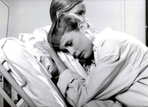 Cine para entablar contacto 3 Bibi Andersson y Eva Dahlbeck, “En el umbral de la vida”, 1958.