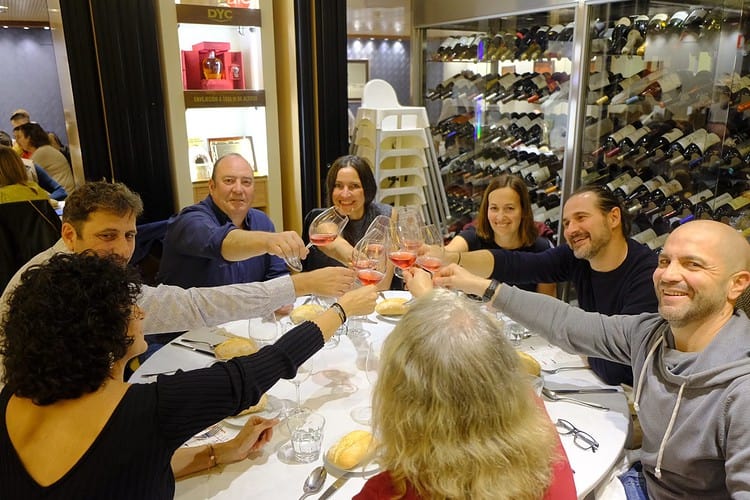 Celebrar la vida alrededor del vino 1 FOTO: DIEGO GÓMEZ.