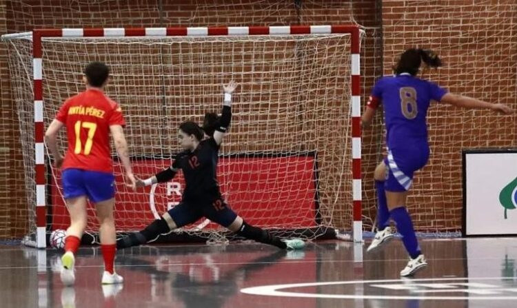 Elena González debuta con España 1 futbol sala 1