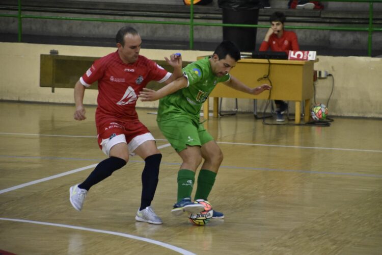Triunfo del Segosala en el derbi ante el Racing Cuéllar de Tercera 1 futsal