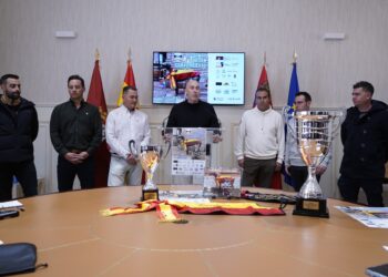 Óscar Moral se dirige a los presentes durante la presentación de la Copa de galgos./ DIPUTACIÓN