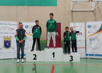 Podio en la categoría M13, con la plata de Héctor del Barrio y los bronces de Tristán Rodríguez y Marco Vaquero./ E. SEGOVIA