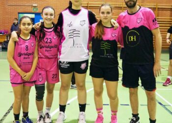 Participantes en el Clínic del club Spordeporte./ JESÚS GÓMEZ CASADO