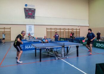 Un encuentro de tenis de mesa jugado en el Serichol./ N. LLORENTE