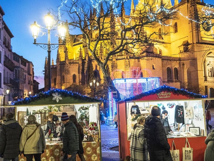 El Mercado de Navidad, objeto de críticas por parte del Grupo socialista.