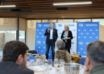Francisco Vánquez y Paloma Sanz durante la comida de Navidad.