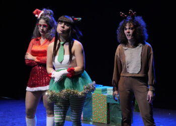 Las tres protagonistas de la obra de teatro ‘Cerrado por Navidad’.