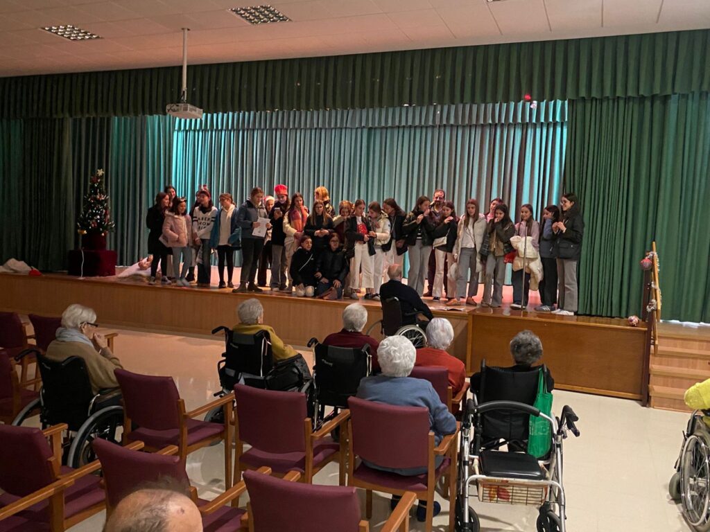 Concierto de villancicos de los alumnos del Colegio Claret de Segovia (FOTO: CARLOS FUENTETAJA)