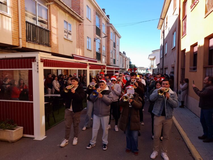 Pasacalles de Villancicos en Palazuelos de Eresma.
