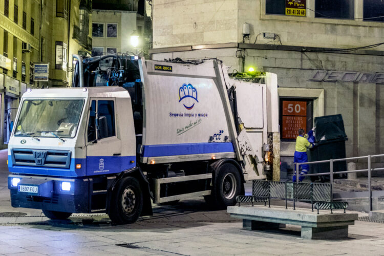 Camión de recogida de residuos de Segovia.