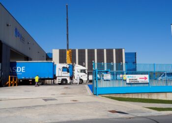 Fachada principal de la empresa Drylock en el polígono de Hontoria. / E.A.