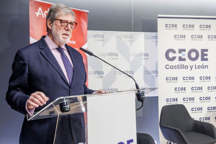 Santiago Aparicio, presidente de la CEOE Castilla y León./ ICAL