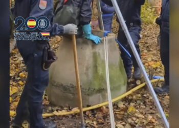 Una mujer y su pareja actual han sido detenidos por la Policía Nacional por supuestamente matar y desmembrar al marido de ella.