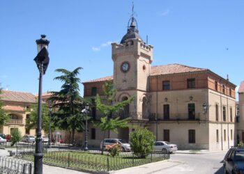 Plaza del Ayuntamiento en Carbonero el Mayor
