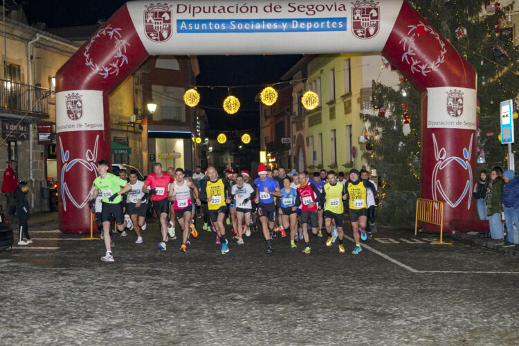 Deporte y solidaridad se unen en una nueva edición de la tradicional San Silvestre espinariega 1 Corredores en la pasada edición de la cita deportiva / E.A.