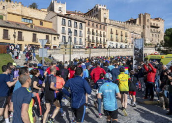 Carrera Monumental de Segovia. / Fotografía: Luis Horcajada