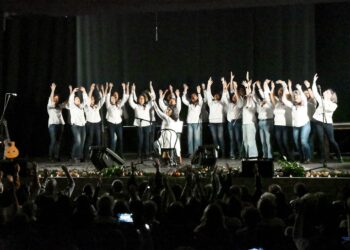 Una de las actuaciones del concierto ‘Valencia, va por ti’.