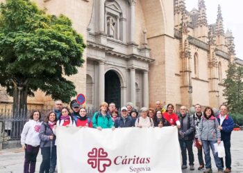 Distintos momentos del camino de San Frutos. / Jesús Hernández