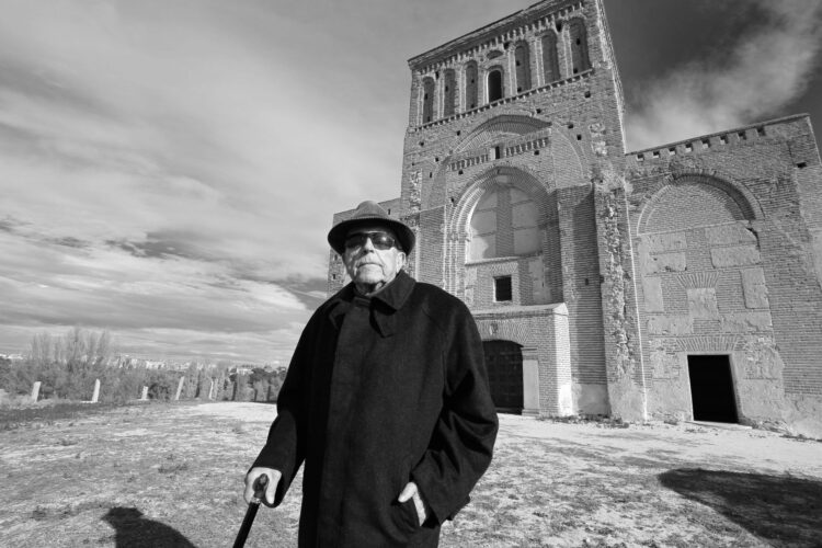 José Jiménez Lozano en Lugareja, Arévalo, Ávila.