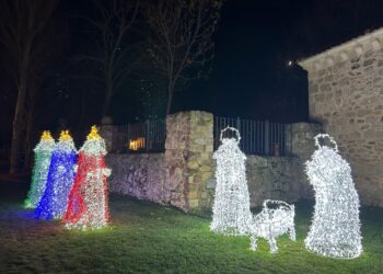 Iluminación navideña en Torrecaballeros / AYTO. TORRECABALLEROS