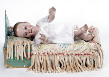 Ninos 13 dentro de cama S.AntonioReal