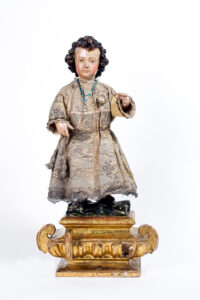 Niño Protector. Madera tallada y policromada: 61x31x26 cms. S. XVII. ¿Martínez Montañés? Monasterio de San Antonio el Real.