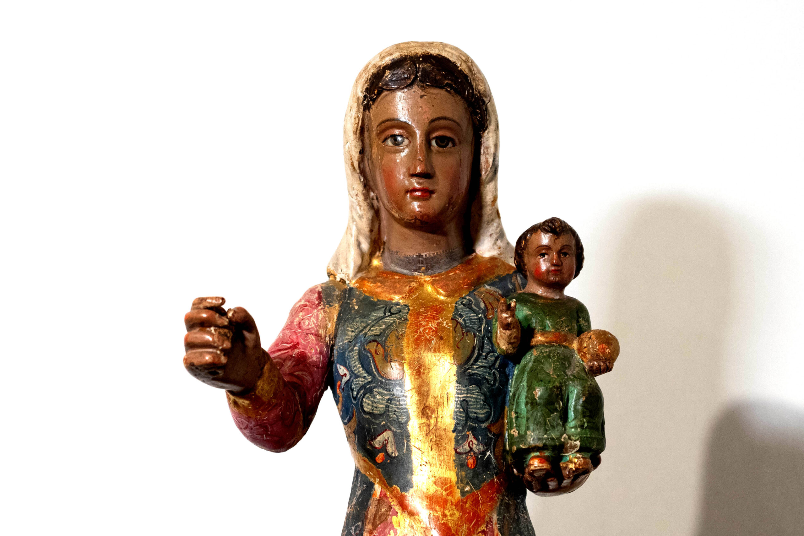 Nuestra Senora de Gracias. Virgen morisca. Talla policromada. Monasterio de Nuestra Senora de Graci de Madrigal de las Altas Torres Avila scaled