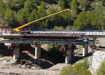 Obras de reconstrucción del viaducto OCastro, León, de la A6. ICAL