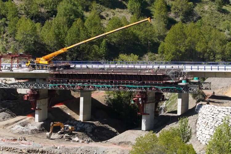 Obras de reconstrucción del viaducto OCastro, León, de la A6. ICAL