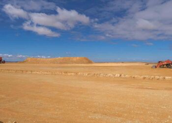 Obras en el polígono de Los Hitales en Bernuy de Porreros.