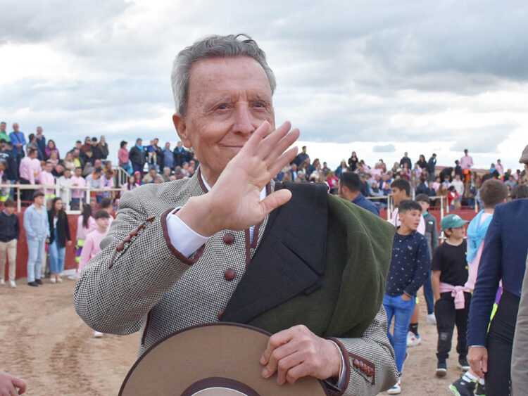 Hitos del 2024: el regreso de los toros a Abades, Marugán, La Lastrilla y Valverde 1 El diestro José Ortega Cano, a sus 70 años, en el festival en el que regresaron los festejos taurinos a La Lastrilla. / A.M.