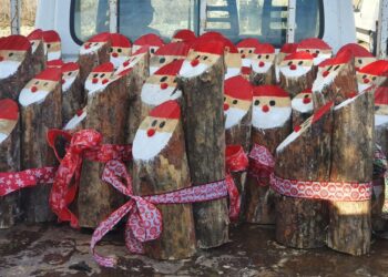 Decoración navideña en San Rafael / E.A.