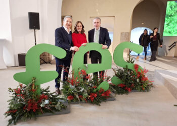 Pedro Palomo, Beatriz Escudero y Andrés Ortega. / FES