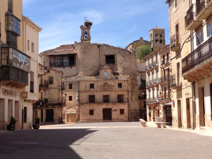 El castillo de Fernán González en la plaza de Sepúlveda.