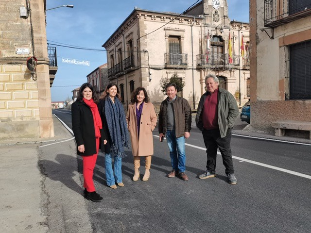 La Junta mejora varios tramos de carreteras autonómicas en Navalmanzano y Veganzones 1 Visita a las intervenciones realizadas en Veganzones / JCYL