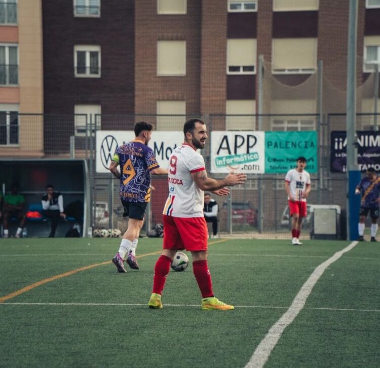 El Turégano sonríe en Palencia; el Coca cae ante el Villamuriel 1 Partido entre el Coca y el Palencia de la presente temporada./A.FILMS