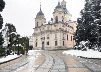 La Colegiata del Palacio Real nevada, en una imagen de archivo.