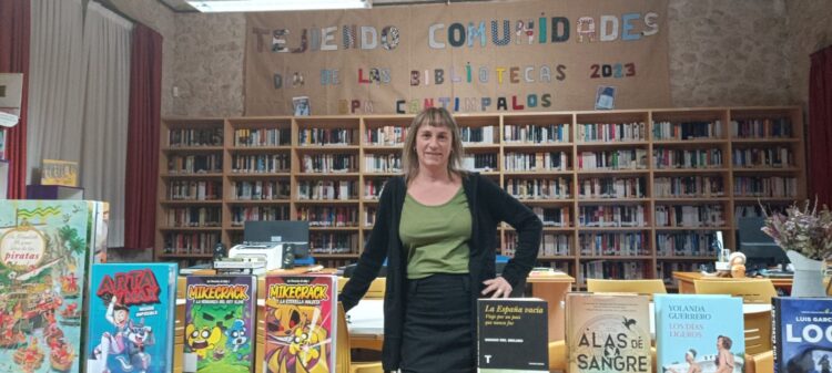 Concurso de cuentos para los más pequeños en Cantimpalos 1 La bibliotecaria Ali Jiménez organiza el concurso.