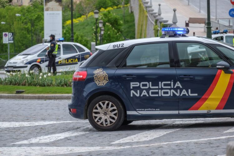 Empresas segovianas alertan de una estafa online que suplanta a la Policía Nacional 1 policia
