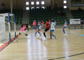 Imagen de archivo de un encuentro del Segosala durante la temporada pasada celebrado en el Pedro Delgado. /E.A.