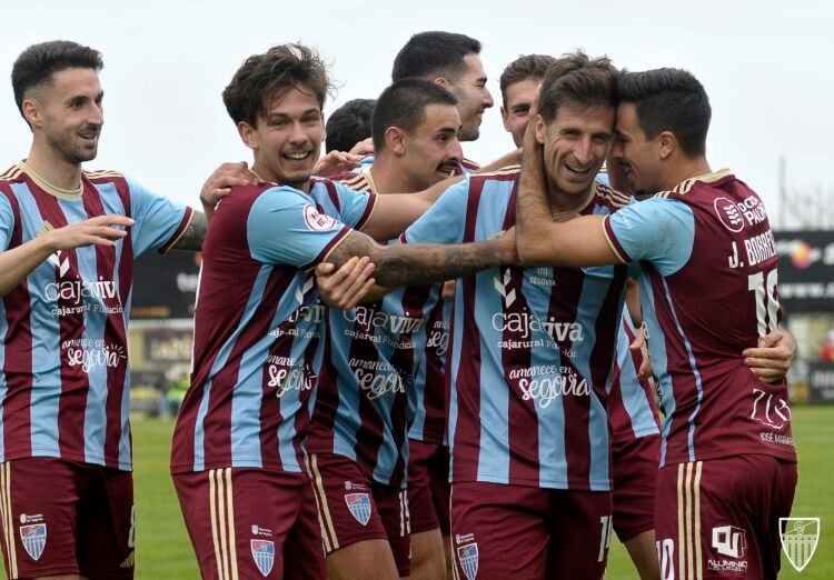 Un derbi para coger impulso 1 segoviana 2