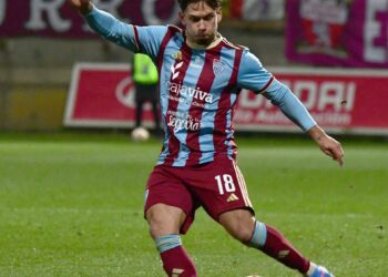 Gabriel, durante el encuentro ante la Cultural Leonesa. / JUAN MARTÍN-G. SEGOVIANA