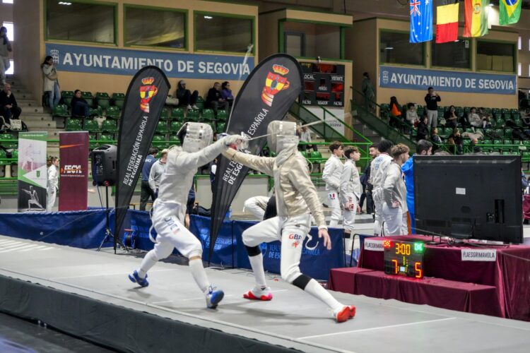 Una de las poules de de la prueba del Circuito Europeo de Sable que se celebró en el Pedro Delgado./ E.A.
