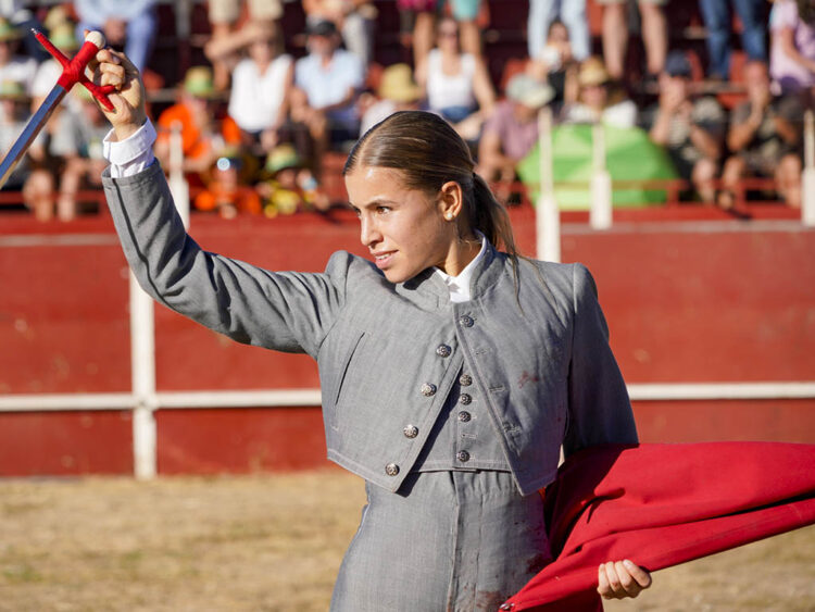 La novillera Olga Casado, / MIGUEL ÁNGEL FERNÁNDEZ